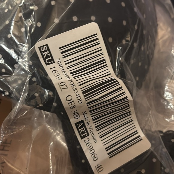 Victoria Secret Perfect Shape Push-Up Smooth Bra - Picture 6 of 7